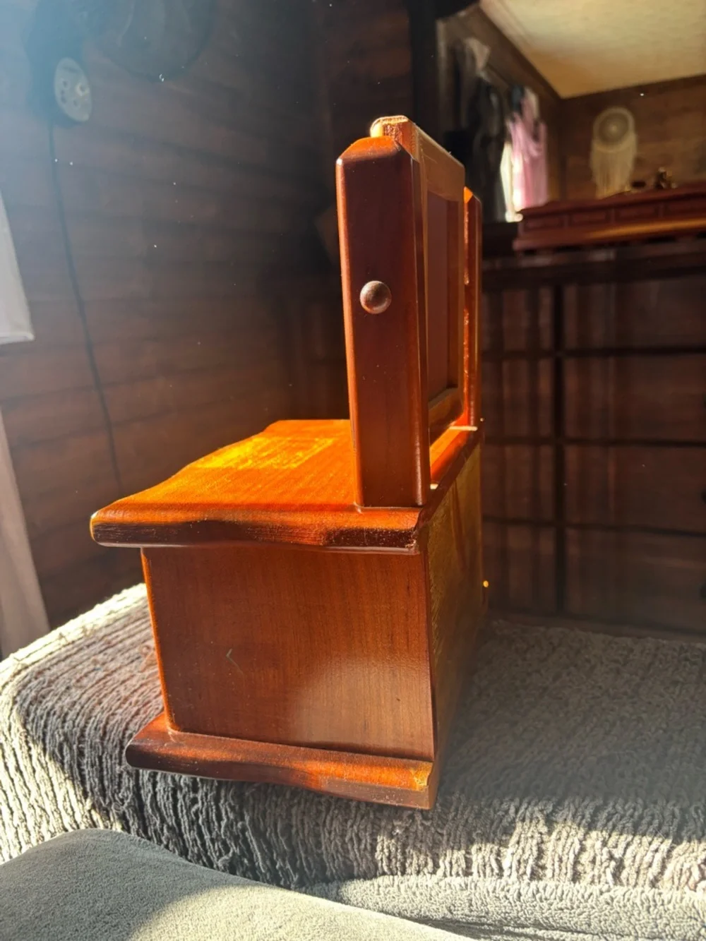 Vintage Tabletop Vanity Jewelry Chest, Cedar Wood Color